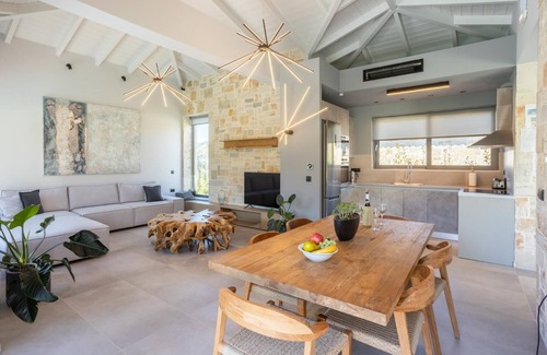 Kateleios Villa | Villa Ersi - Three Bedroom Villa, Sleeps 8