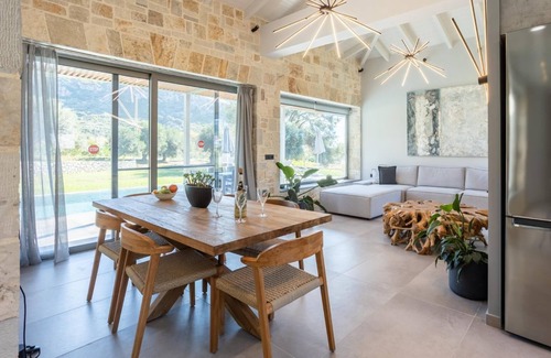 Kateleios Villa | Villa Ersi - Three Bedroom Villa, Sleeps 8