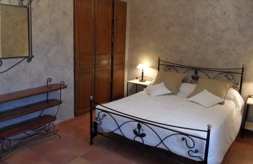 Le Puy-Sainte-Reparade Villa | Villa et piscine proche Aix en Provence