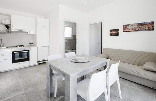 Syracuse Villa | Villa Fanny, fully refundable with voucher*: A bright one-story villa surrounded by the greenery, with Free WI-FI.