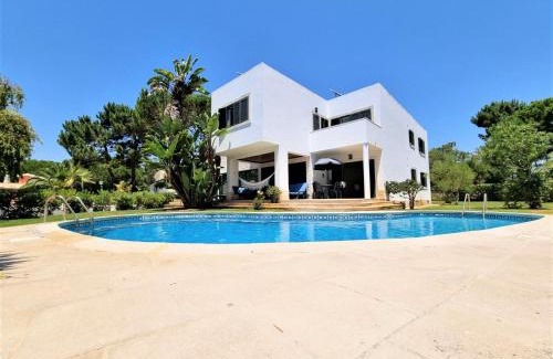 Carvalhal Villa | Villa Fati With Pool by Vacationy