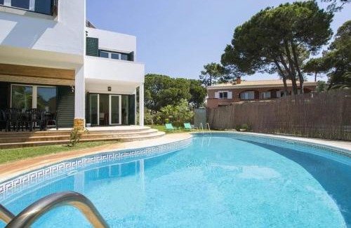 Carvalhal Villa | Villa Fati With Pool by Vacationy