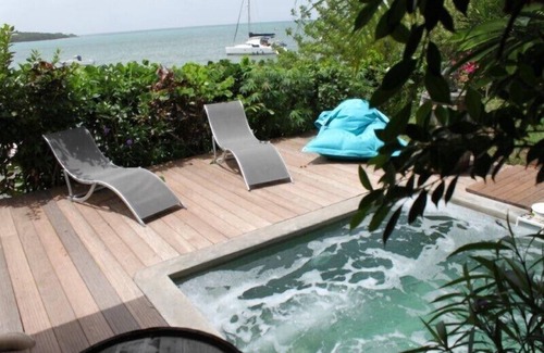 Le Diamant Villa | Villa 'feet in water at Diamond, let yourself be lulled by the waves .