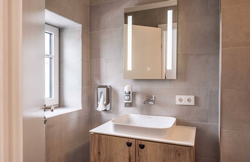 Elisabeth-Vorstadt Bed & Breakfast | Villa Flöckner