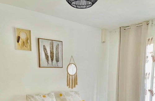 La Riviere Saint-Louis House | Villa Fleurs DE Cannes