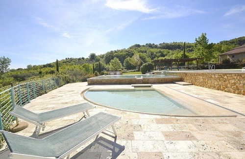 San Macario In Monte House | Villa Fontanile E: An elegant and welcoming apartment that is part of a small villa surrounded by the greenery, with Free WI-FI.