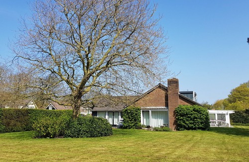 Domburg House | Villa for 9 people with spacious garden in Domburg