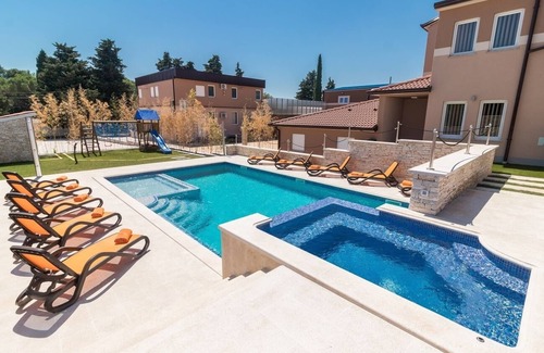 Valtura House | Villa for big demands with large pool, sauna, whirlpool, fitness equipment, billiards and professional outdoor kitchen
