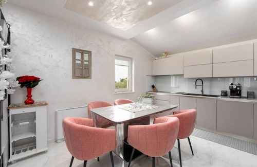 Farini House | Villa Fortuna Visnjan