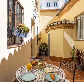 Central District Apartment | Villa Fortuny Unique Home