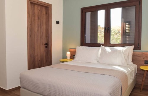Kefalas Villa | Villa FOS in Kefalas, private pool, Mountain View, 3BR, 3BT