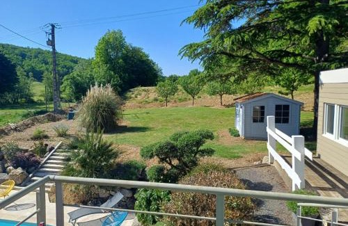 Sainte-Colombe-en-Bruilhois Villa | Villa à la campagne