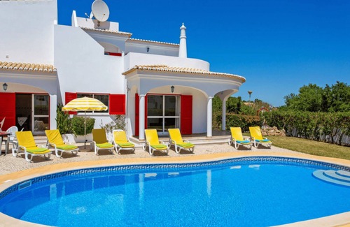Alporchinhos Villa | Villa Fragrancia Unico | 4 Bedroom Villa | Perfect for Families | Pool and.
