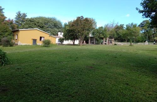 Villa La Bolsa House | Villa francisca amarilla