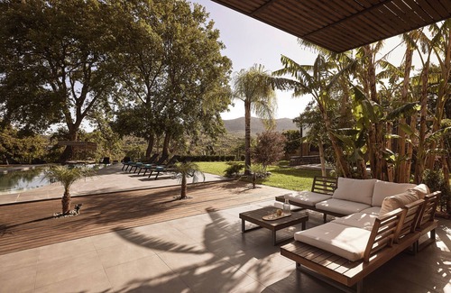 Alikianos Villa | Villa Fuerte Chania - Two 7-seater Vans included - Up to 18 guests