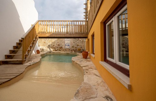 Praia de Santa Cruz Bed & Breakfast | Villa Galega