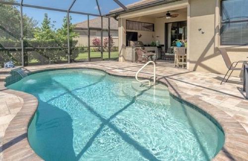 Naples Villa | Villa- gated community in Naples near 2 public golf courses short drive to beach