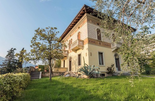 Malcesine Villa | Villa "Gelmi" close to the Lake with Lake View, Wi-Fi & Terrace