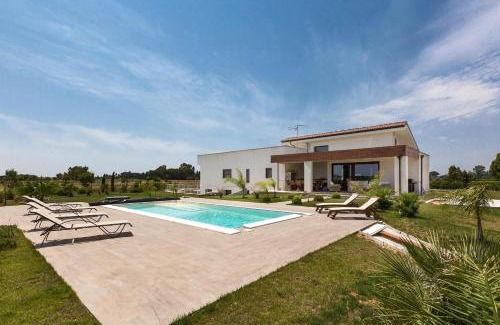 Leverano Villa | Villa Giulia Luxury Suite by BarbarHouse