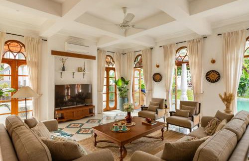 Vagator Villa | Villa Giulietta - 4BHK Villa in Assagao with Big Pvt Pool, Balcony, Dedicated Caretaker, Near Famous Cafes