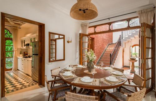 Vagator Villa | Villa Giulietta - 4BHK Villa in Assagao with Big Pvt Pool, Balcony, Dedicated Caretaker, Near Famous Cafes
