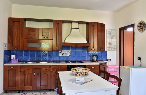 Giungano House | Villa Giuncalia A: A welcoming apartment surrounded by the greenery, with Free WI-FI.