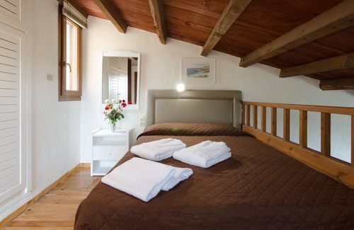 Koutouloufari Villa | Villa Gloria for 9, Private Villa with swimming pool