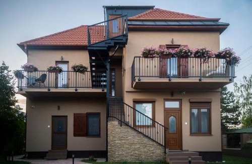 Balatonmariafurdo Villa | Villa Gréta Balatonmáriafürdő