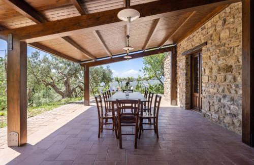 Polizzi Generosa Villa | Villa Granci con Piscina by Wonderful Italy