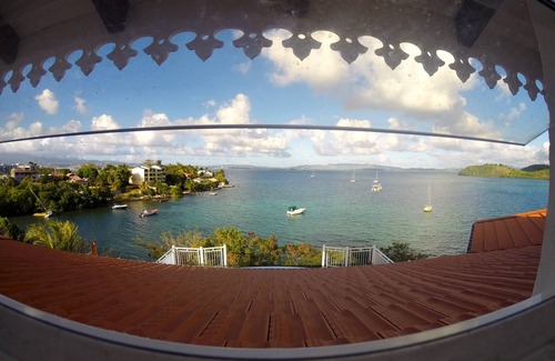 Pointe du Bout Villa | Villa 'Grand Large' by the water with infinity pool in Trois Ilets, Martinique