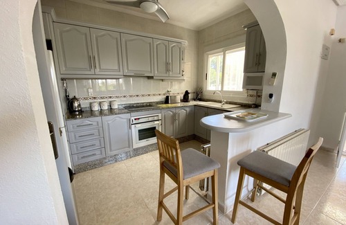 Los Balcones Villa | Villa happy Place - 4 Bed 4 Bath sleeps 9, Private Pool, Full Air con , WIFI