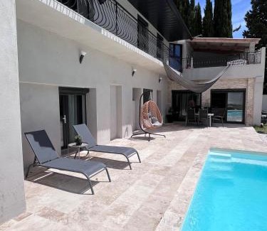 Piolenc Villa | Villa haut de gamme avec piscine et jacuzzi