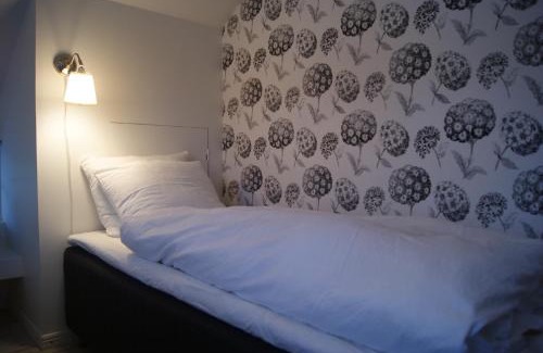 Humlebaek Bed & Breakfast | Villa Humlebæk B&B