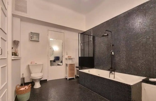 La Gare Apartment | Villa Iena Charming apartment 5 minutes from the city center