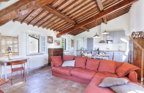 San Pietro a Marcigliano Villa | Villa Il Cipresso - view and pool