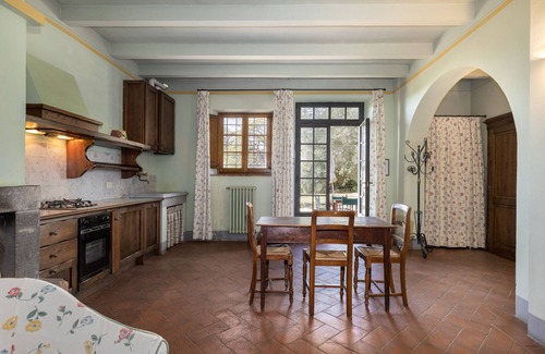 Montespertoli House | Villa Il Frantoio with Shared Pool, Private Terrace & Wi-Fi