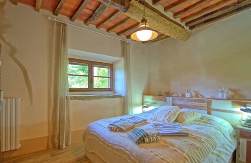 Pieve di Chio Villa | Villa il Podere, splendor surrounded by green