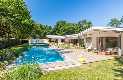 Capbreton House | Villa in a forested area of Capbreton, 7 minutes from the Hossegor golf course