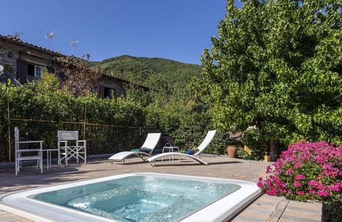 San Godenzo Villa | Villa in Casale with 8 bedrooms sleeps 16