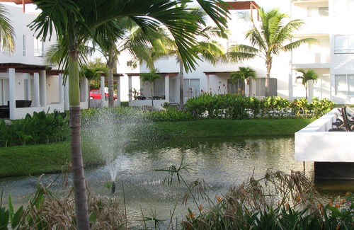 Granjas del Marques Villa | Villa in Condominium with roof garden