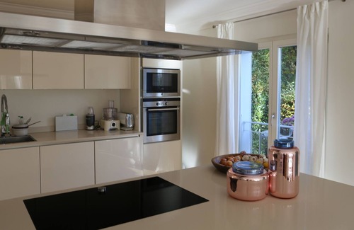 Coppet Villa | Villa in Coppet, 15 min from Geneve, 50 min from Megeve