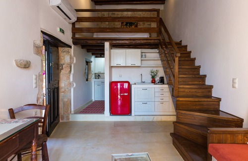 Achlades Villa | Villa in Crete with pool, patio, BBQ and cozy ambience!