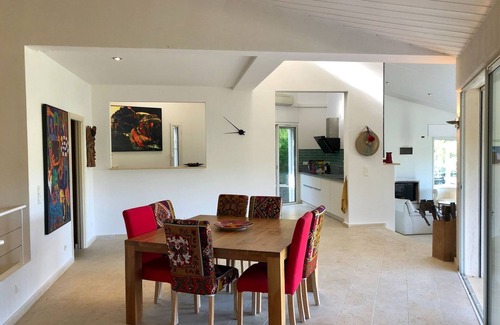 La Croix-Valmer Villa | Villa in La Croix-Valmer with Sea Views