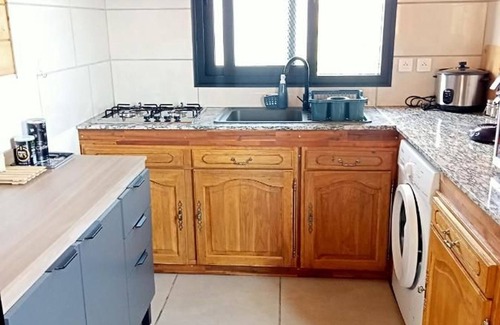 Bras de Pontho Cottage | Villa in Le Tampon with Terrace, 3 Bedrooms, Private Parking, Sleeps 6