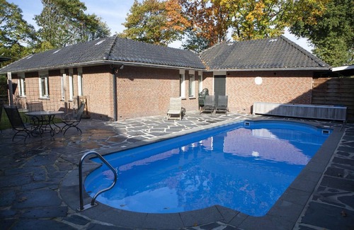 Voorthuizen Villa | Villa in Netherlands With Private Pool