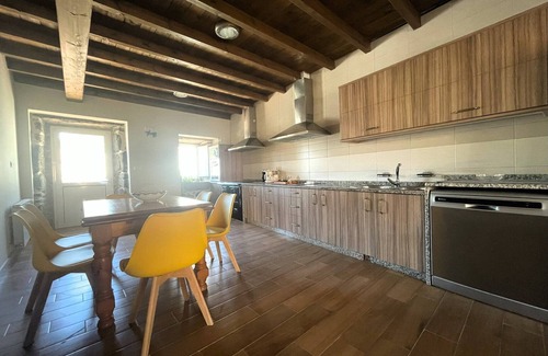 Lobeira Apartment | Villa in Ourense with views