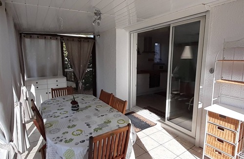 Vendres Villa | Villa in private residence with swimming pool, tennis court 600 metres from the sea