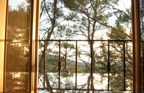 Velaux Villa | Villa in Provence: Hollyday, Week End with friends, meetings: close to Marseille