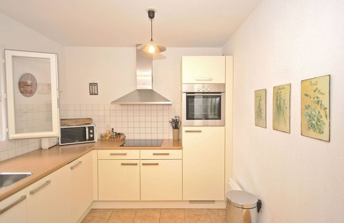 Saumane-de-Vaucluse Villa | Villa in Saumane near Golf Course and Pool