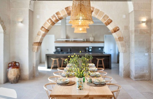 Salice Salentino Villa | Villa in Salice Salentino with 6 bedrooms sleeps 16